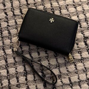 Tory Burch York Multi-Task Saffiano Wristlet